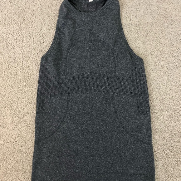Lululemon Exercise Tank Top - Picture 3 of 4